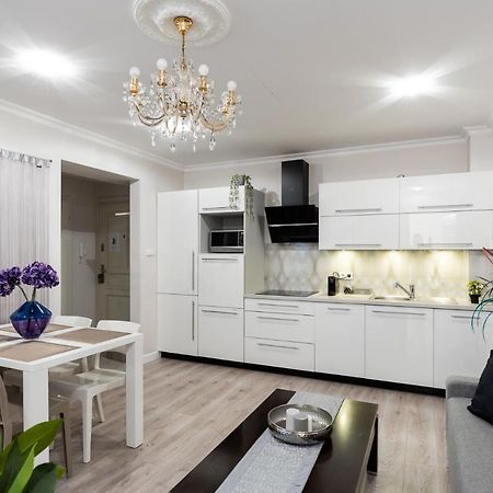 Luxe Living Boutique Pilsudskiego 11 Apartment Krakow Exterior photo